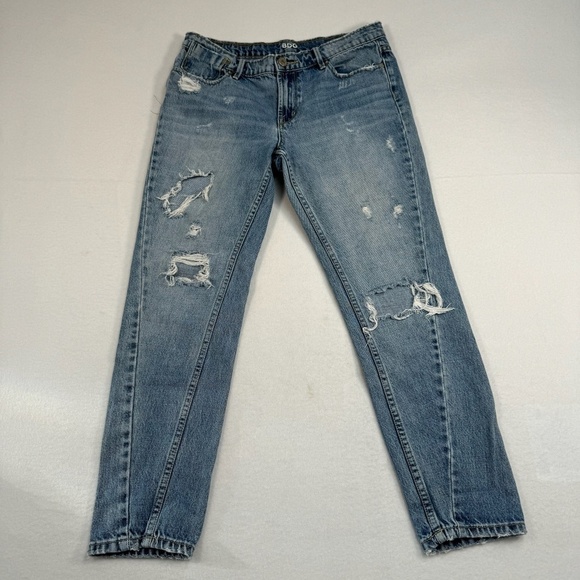 BDG Slim Boyfriend Jeans Womens Size 27 Mid Rise Medium Wash Distressed - Picture 2 of 15